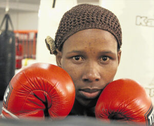 UBHUBHILE OWAYEYINTSHATSHELI YAMANQINDI