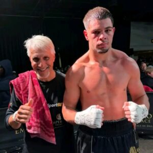 TOWEEL, WAITING FOR DATE OF WEWEGE, THYSSE FIGHT