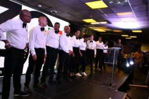 RING OFFICIALS’ LONG WAIT