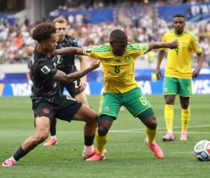 IBAFANA IZAKUDLALA NAMAYIPHUTHA
