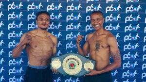 FIT BOYIYA EASILY MAKES WEIGHT 